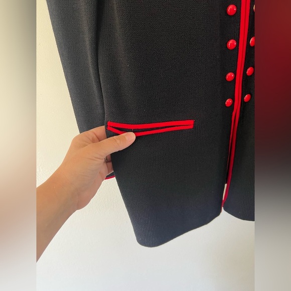 St. John Collection Santana Knit Black & Red Long Jacket & Pants Suit Set Size 6 - Picture 6 of 16
